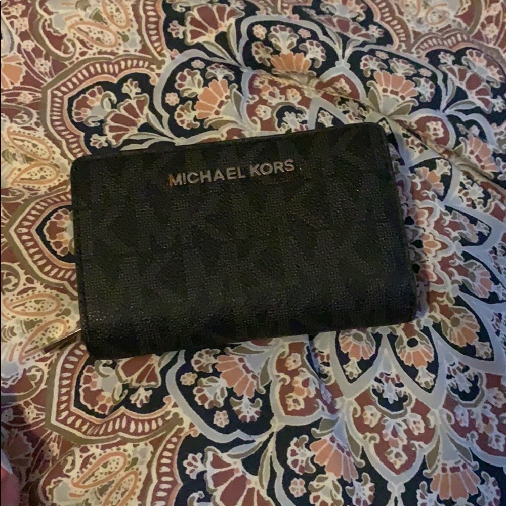 Gently used Michael kors wallet